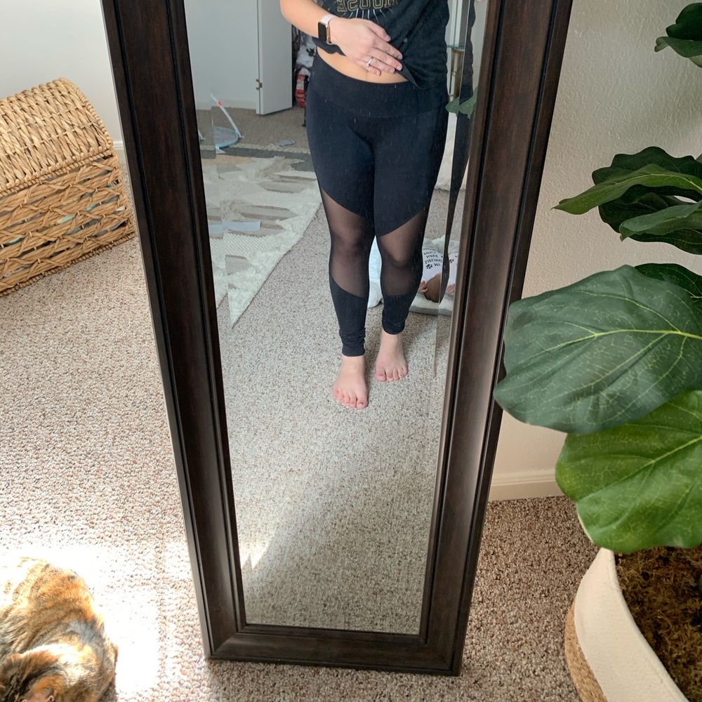 Onzie mesh leggings